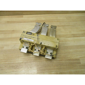 EatonCutler-Hammer 3P9-301 Current Transformer 42-3564 - Used