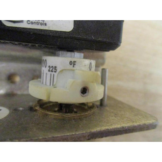 United Electric Controls B54S-14076 Pressure Switch B54S14076 - New No Box