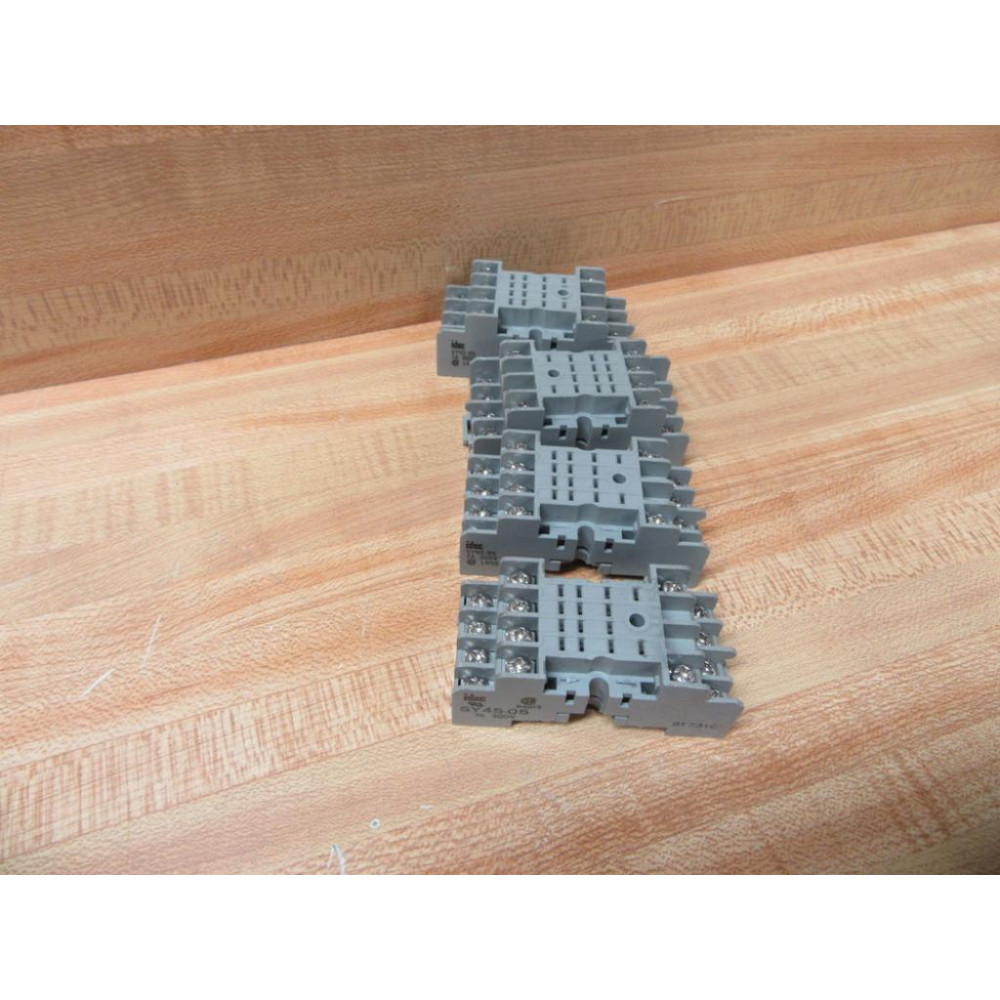 IDEC SY4S-05 Socket SY4S05 - Used