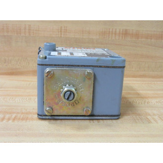 Allen Bradley 836T-T300J Pressure Control 836TT300J Series A 5000350 - Used