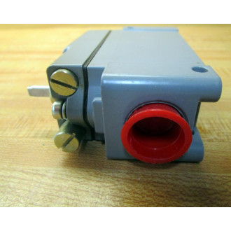 Square D 9007-AW16 Limit Switch 9007AW16 WO Rod Adapter - New No Box