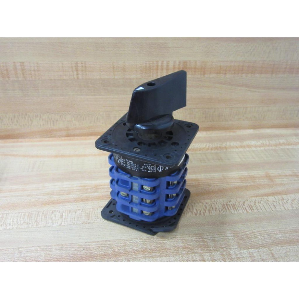 Kraus & Naimer A14 Rotary Cam Switch A14-8AE229 Chipped - Used