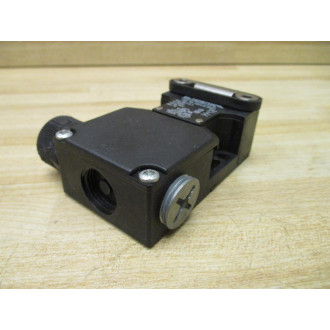 Schmersal AZ 16-I2ZVRK-M20 Safety Interlock Switch W 12" NPT Side Adapter (Pack of 2) - Used