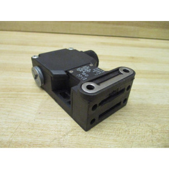 Schmersal AZ 16-I2ZVRK-M20 Safety Interlock Switch W 12" NPT Side Adapter (Pack of 2) - Used