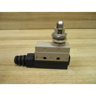 Omron SHL-Q2155 Limit Switch SHLQ2155 - New No Box