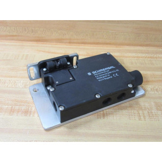 Schmersal AZM 161SK-1212RK-024 Switch AZM161SK1212RK024 WBracket - Used