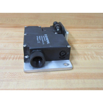 Schmersal AZM 161SK-1212RK-024 Switch AZM161SK1212RK024 WBracket - Used