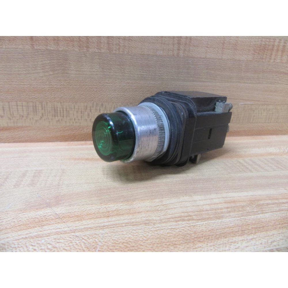 Allen Bradley 800T-PB16G Green Push Button Old Style - Used
