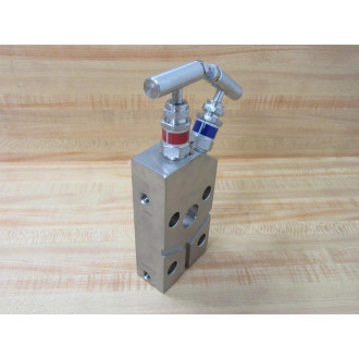 Rosemount C30511-1124-0000 Transmitter C3051111240000 WHardware - New No Box