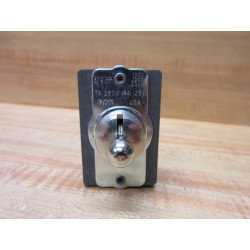 Eaton 7814K2 Cutler Hammer Toggle Switch 9543 - New No Box