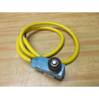Micro Switch BZE6-2RN-F3 Honeywell Limit Switch BZE62RNF3 - Used