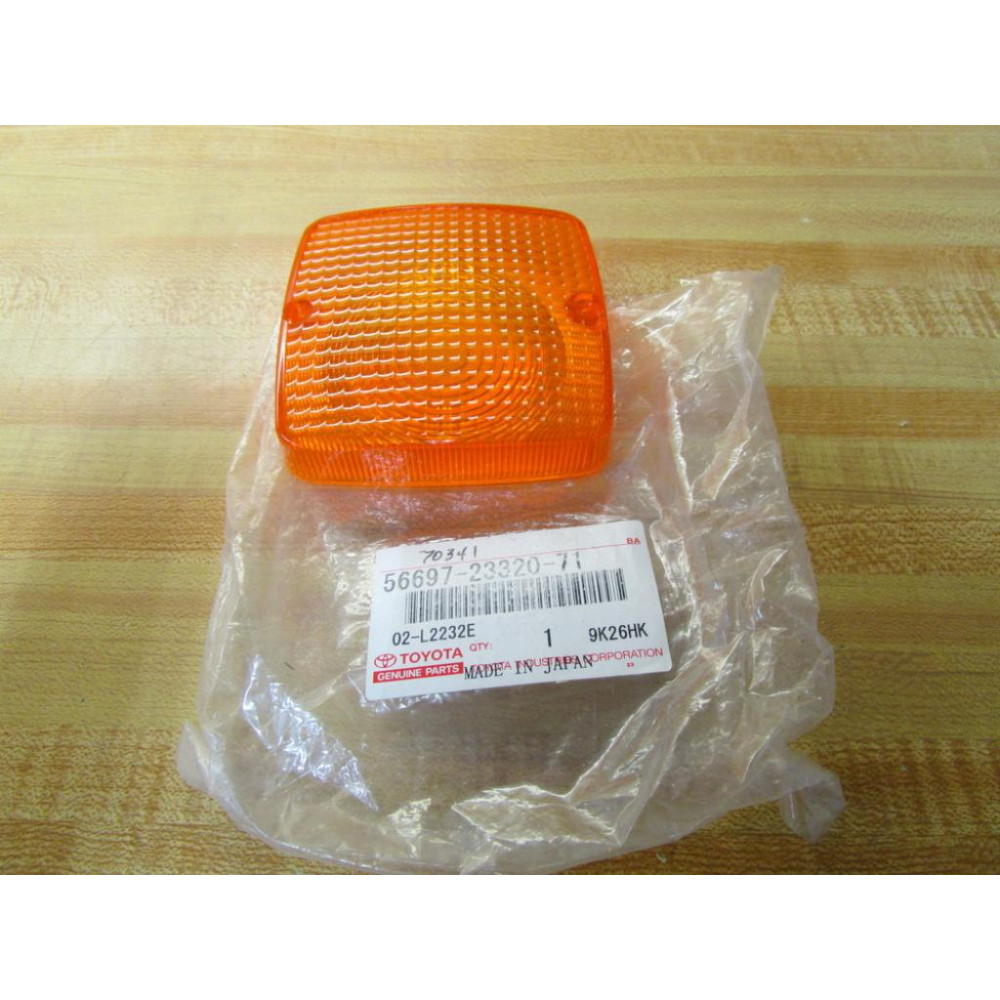Toyota 56697-23320-71 Lens