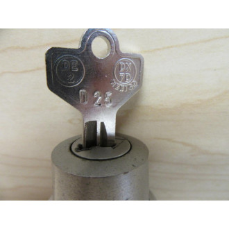 Allen Bradley 800T-H3204 Keyed Selector Switch 800TH3204 with Key D025 - Used