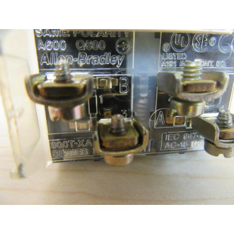 Allen Bradley 800T-H3306 Keyed Selector Switch 800TH3306 W Key D429 - Used