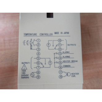 Fuji Electric PXZ5TCY2-0Y000-Z Temperature Controller  PXZ-5