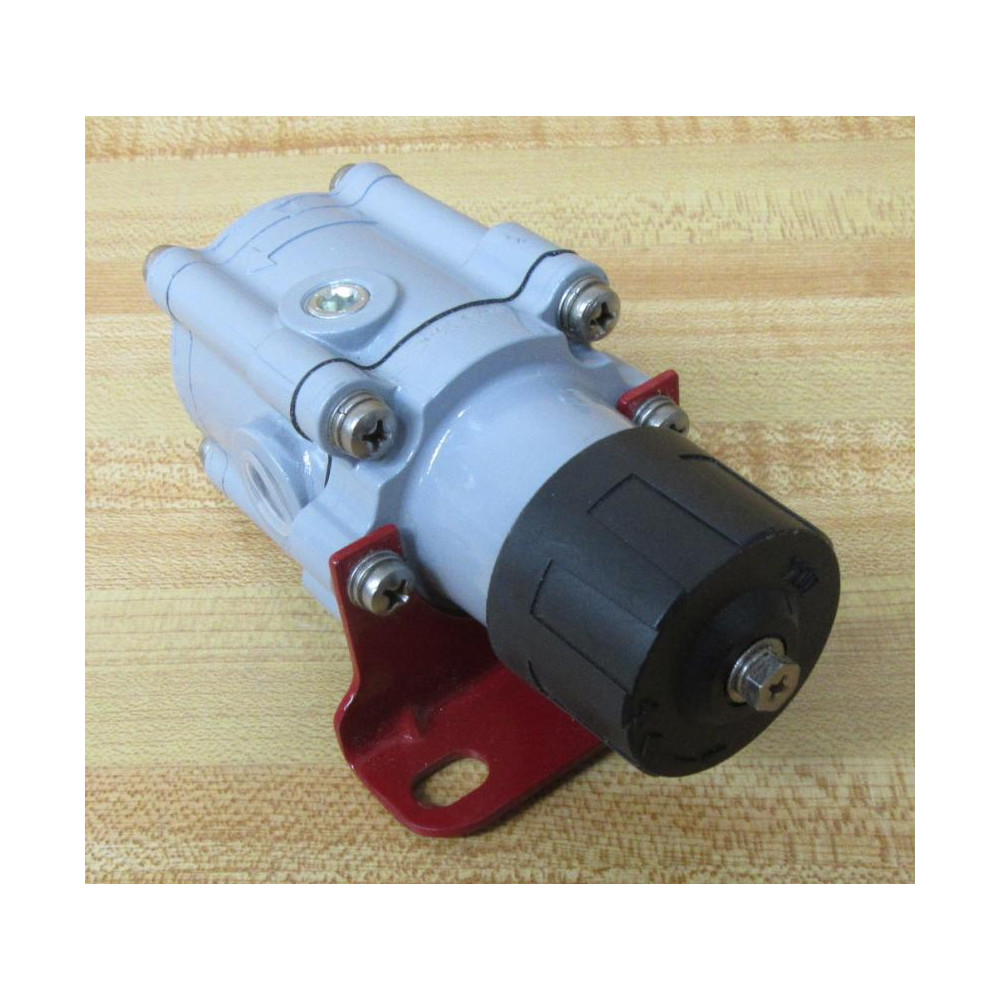 Masoneilan 78-4 Pneumatic Regulator 784 - New No Box
