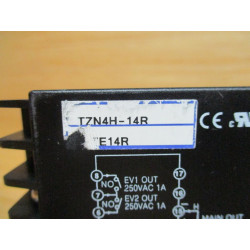 Autonics TZN4H-14R Temperature Controller TZN4H - Used
