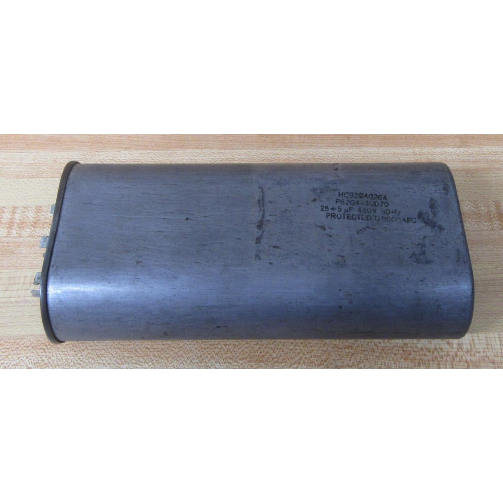 Carrier HC92BA026A Dual Run Capacitor - Used