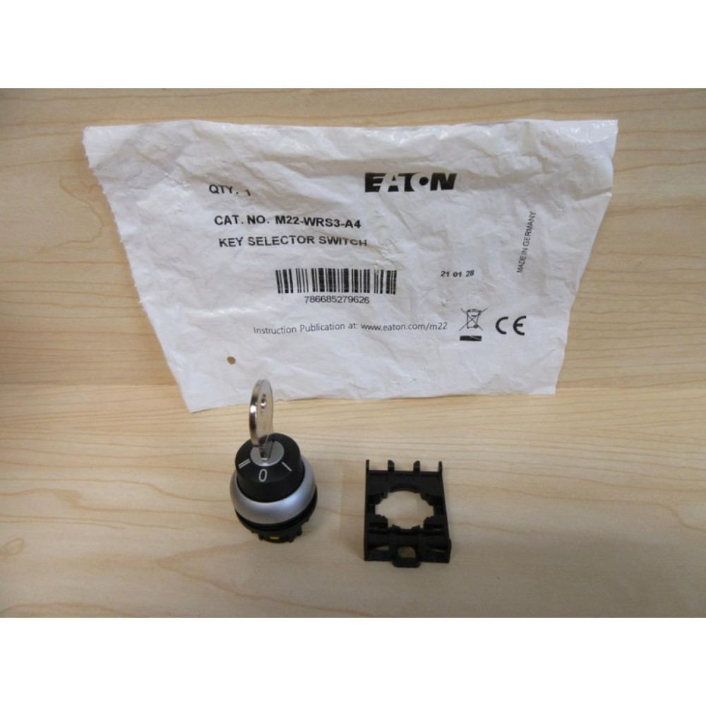 Cutler Hammer Eaton M22-WRS3-A4 Selector Switch