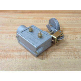 Micro Switch BZE6-2RQ4 Snap Switch WPalm Button BZE62RQ4 - New No Box