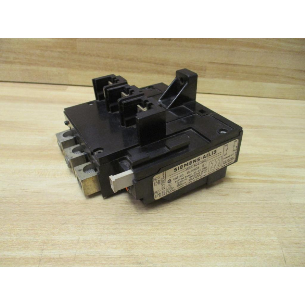 Siemens-Allis OLR0633 Overload Relay OLRO633 Cracked Corner - Used