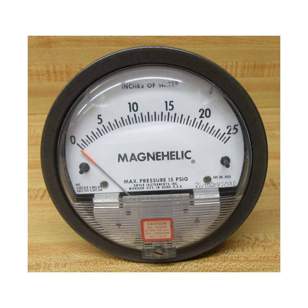 Dwyer 2025 Magnehelic Pressure Gauge Kit Gauge Only - Used