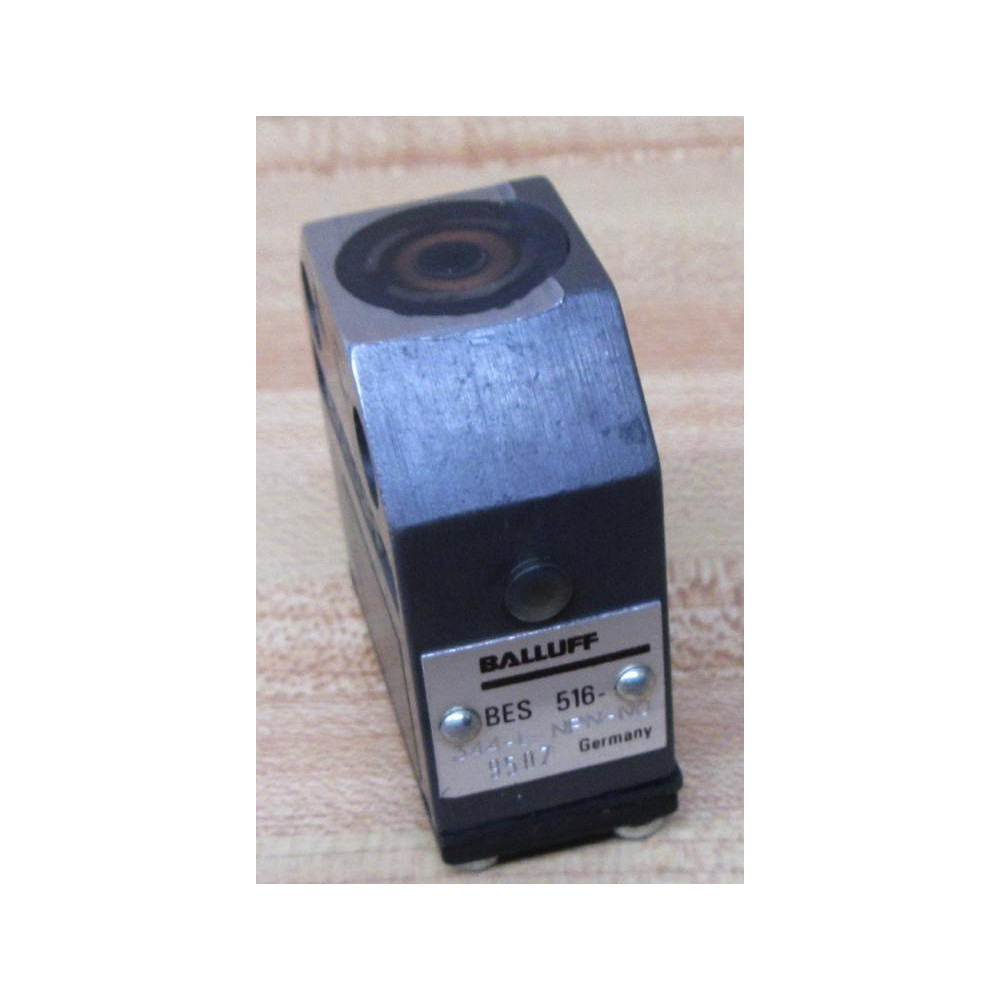 Balluff BES-516-344-L-NPN-NO Proximity Sensor BES516344LNPNNO - Used