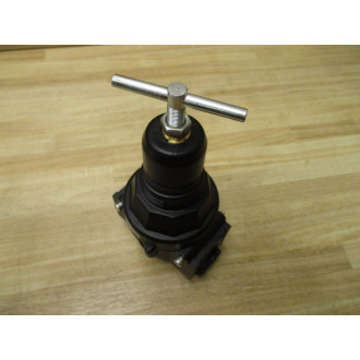 Watts R21-04CM1 Pneumatic Regulator R2104CM1 - New No Box