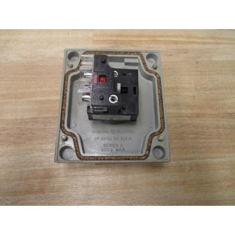 GE General Electric CR2940BC201A Enclosure W Pushbutton CR104PXF12 - Used