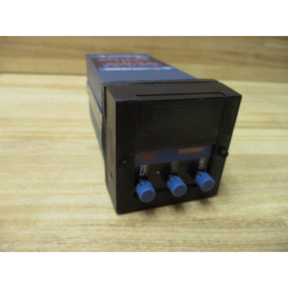 Automatic Timing & Controls 365A 300 Q 30PX Timer 365A300Q30PX Series 365 Cracked Corner - Used