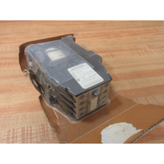 Siemens 3TH80 22-4BB4 Contactor 3TH80224BB4