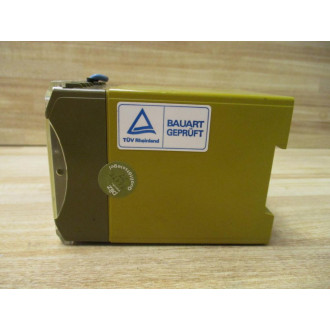 Pilz PN0Z 24VDC 3S 1O Safety Relay PN0Z24VDC3S1O - Used
