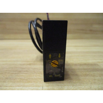 Matsushita MQ-W70C-DC12-24V Photoelectric Sensor MQW70CDC1224V 2' Cable - Used