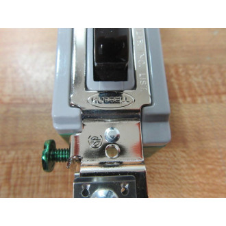 Bryant 3003BRN Hubbell 3-Way AC Switch