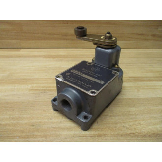 Allen Bradley 801-ASC218 Limit Switch 801ASC218 W Lever Arm & Roller - Used