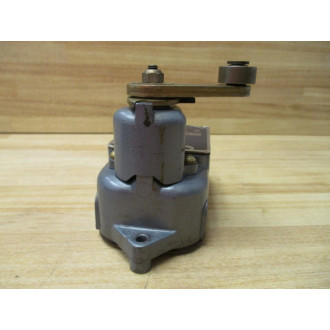 Allen Bradley 801-ASC218 Limit Switch 801ASC218 W Lever Arm & Roller - Used