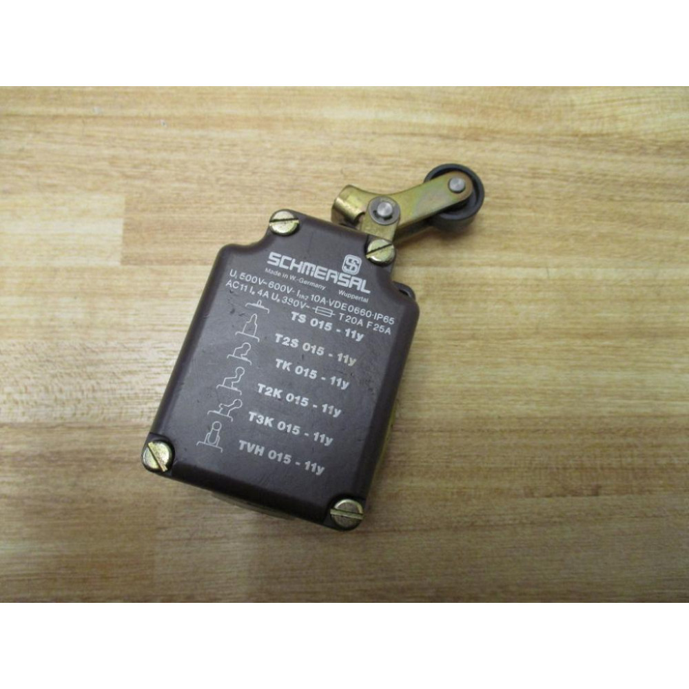 Schmersal T3K 015-11Y Heavy Duty Limit Switch T3K01511Y - New No Box