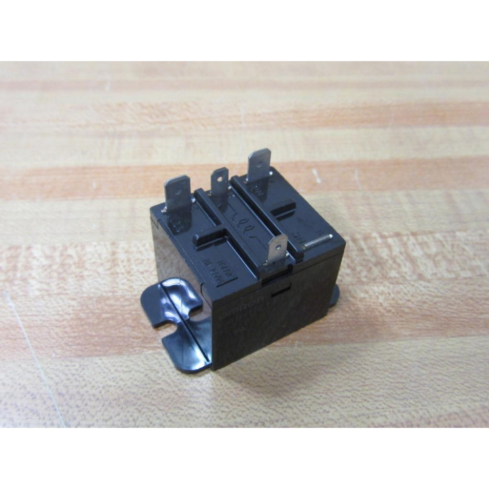 Omron G4B-112T1-FD-US-RP Relay G4B112T1FDUSRP Coil 120VAC - New No Box