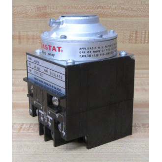 Agastat 2412EN Time Delay Relay WChipped Housing - New No Box