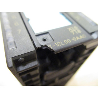 Siemens 6ES7-323-1BL00-0AA0 IO Module E-Stand:5, Cracked Terminal Strip Cover - Used