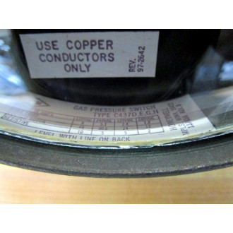 Honeywell C437D-EGH Gas Pressure Switch C437DEGH 10-70 Kilopascals - New No Box