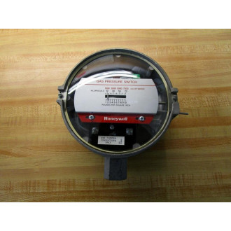 Honeywell C437D-EGH Gas Pressure Switch C437DEGH 10-70 Kilopascals - New No Box
