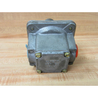 Maxitrol R500SZ Gas Regulator - Used
