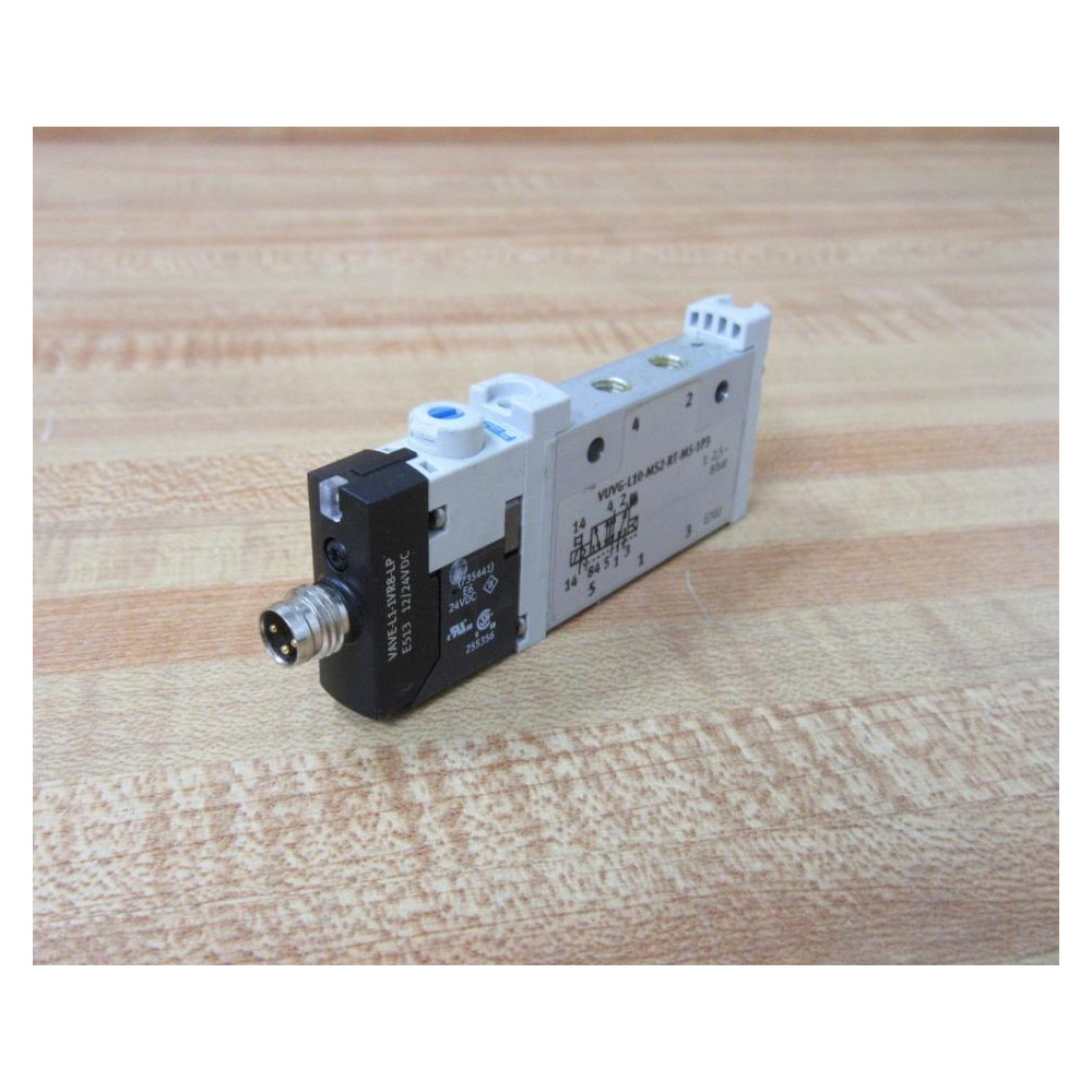 Festo VUVG-L10-M52-RT-M5-1P3 Solenoid Valve WVAVE-L1-1VR8-LP - New No Box