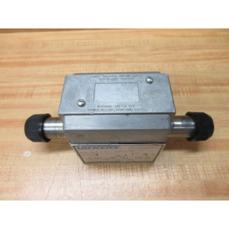 Vickers DG4V-4-012C-M-W-B5-10 Valve 02-337076 - Used