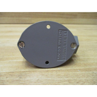 Micro Switch BZV6-2RQ81 Limit Switch BZV62RQ81 W Base Mount - New No Box