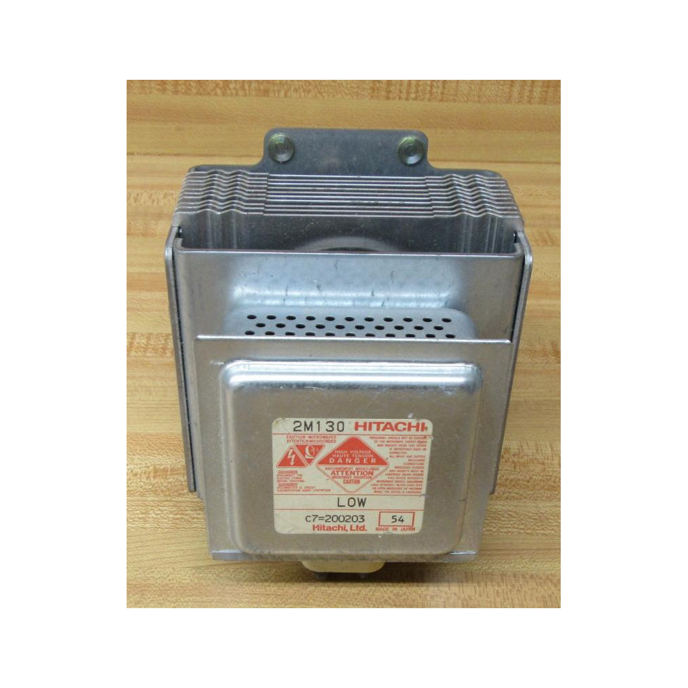 Fusion UV Systems 2M130 UV Microwave Light Assy Hitachi Low Heat - Used