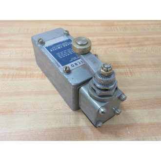 Micro Switch 51ML3 Limit Switch WRoller Lever - New No Box