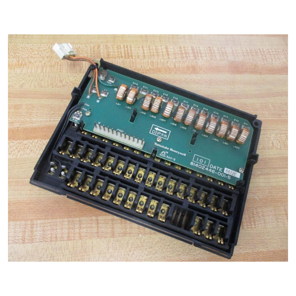 Yamatake-Honeywell 81402446-001-5 Terminal Board 814024460015 - Used