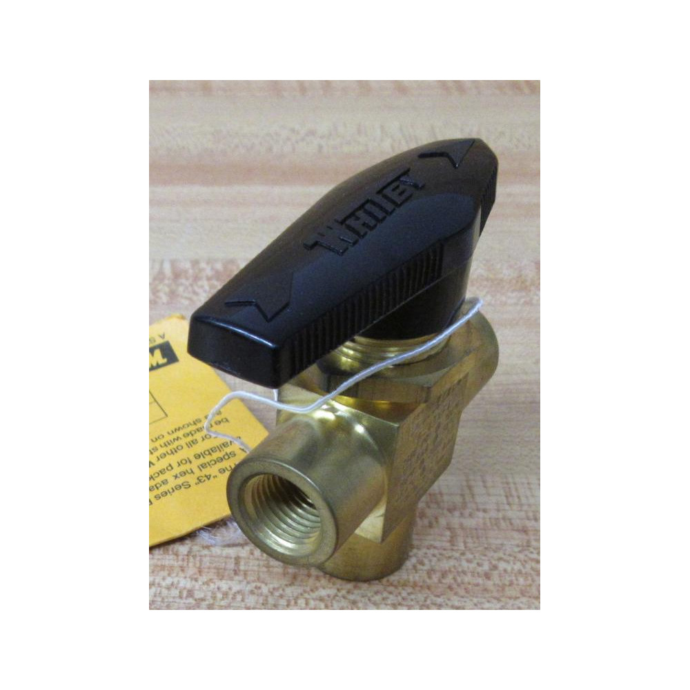 WhiteySwagelok B-43XF4 3 Way Ball Valve B43XF4